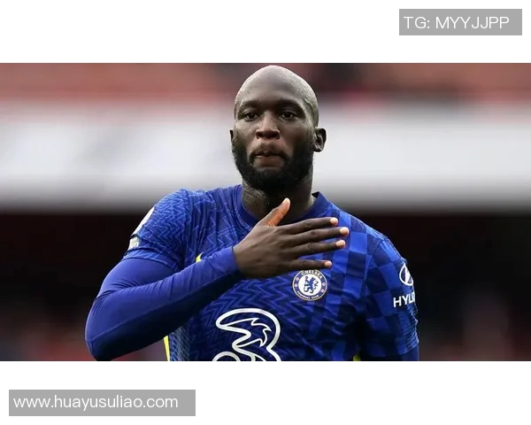 卢卡库在国际赛场的崛起与挑战解析：从天才少年到足球巨星的成长之路